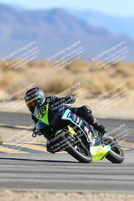 media/Jan-10-2025-CVMA Friday Practice (Fri) [[489e0da257]]/Group 4 and Trackday/Session 4 (Turn 16)/